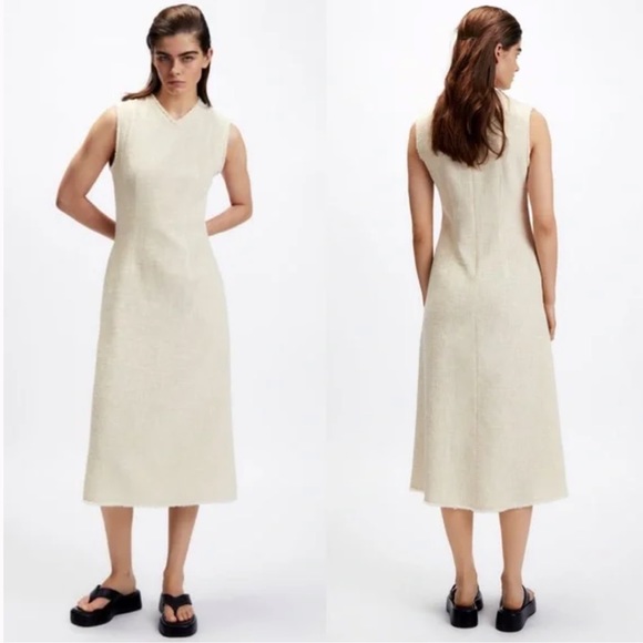 Textured cream dress - Picture 3 of 3